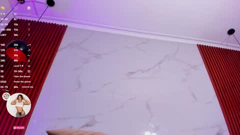 Snapshot of amelie_leigh chatting on 01/27/25, 07:35 Alejandra online show from 01/27/25, 07:35