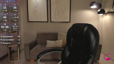 Snapshot of ameliegraham chatting on 12/16/24, 02:16 Amelie Graham online show from 12/16/24, 02:16