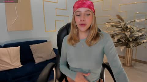 Snapshot of ameliegraham chatting on 12/28/24, 11:19 Amelie Graham online show from 12/28/24, 11:19