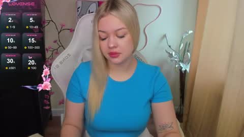 Amelie online show from 05/31/26, 02:09