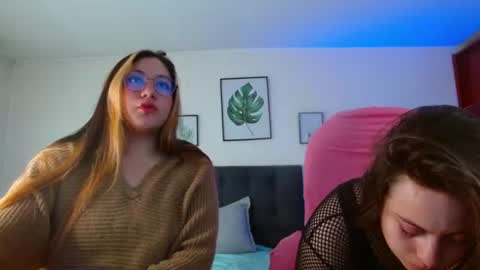 Snapshot of amelierose1 chatting on 06/29/26, 02:39 Amelie online show from 06/29/26, 02:39