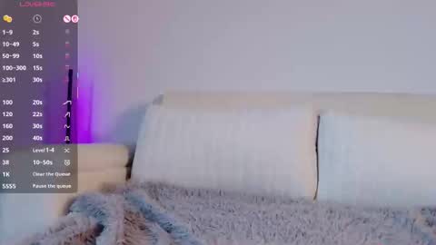 Victoria online show from 02/14/26, 01:13