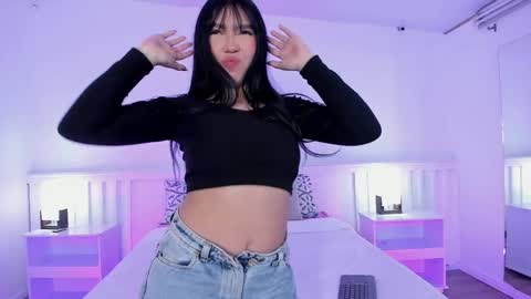 Snapshot of amelii_gh chatting on 04/13/26, 11:48 Ameli online show from 04/13/26, 11:48