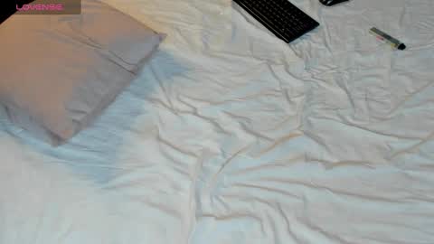 Snapshot of ameliia_castro chatting on 01/15/25, 06:01 Ameliia castro online show from 01/15/25, 06:01