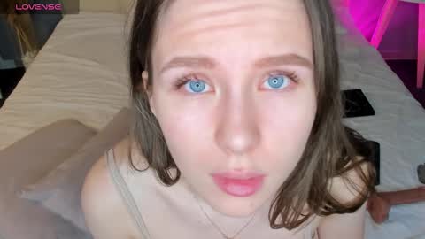 Snapshot of ameliia_castro chatting on 01/18/25, 06:13 Ameliia castro online show from 01/18/25, 06:13