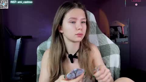 Snapshot of ameliia_castro chatting on 11/30/25, 05:44 Ameliia castro online show from 11/30/25, 05:44