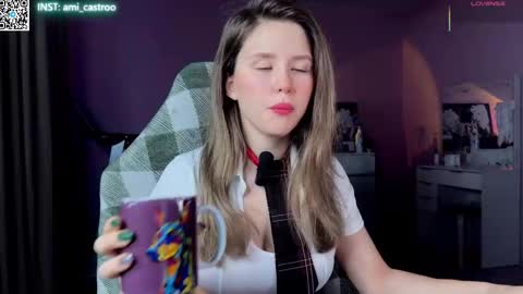 Snapshot of ameliia_castro chatting on 12/02/25, 07:03 Ameliia castro online show from 12/02/25, 07:03