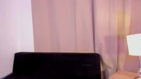 Snapshot of ameliiaa_smith chatting on 02/27/26, 08:42 Amelia online show from 02/27/26, 08:42