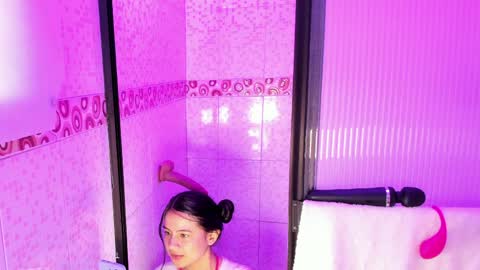 Amelia online show from 04/01/26, 09:12