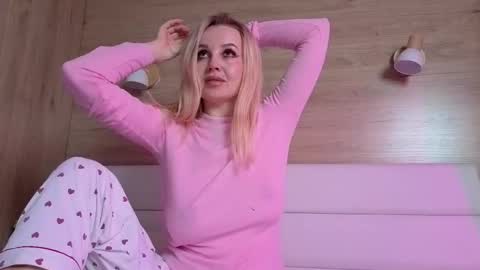 Amelija Rouz online show from 12/03/25, 07:12