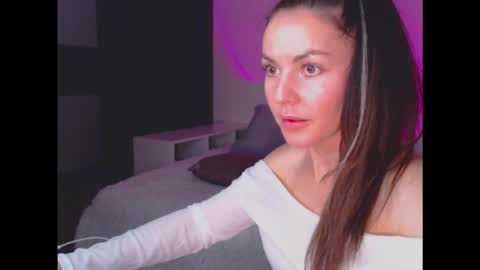 amelinamersi online show from 11/06/25, 04:30