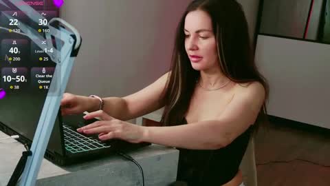 amelinamersi online show from 05/02/26, 10:09