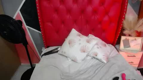 Snapshot of ameliporter_2 chatting on 10/21/25, 12:44 ameli online show from 10/21/25, 12:44