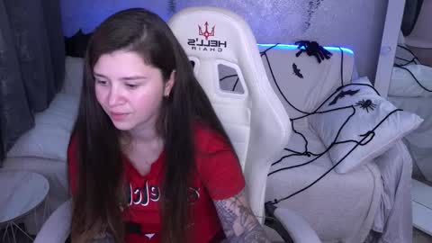 amellymillyy online show from 10/29/25, 02:52