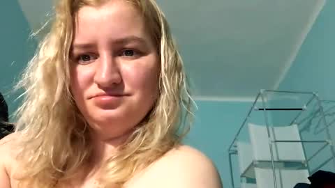 amely12 online show from 12/02/24, 05:04