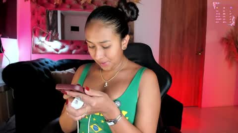 Snapshot of amelyamann chatting on 04/28/26, 11:59 online show from 04/28/26, 11:59