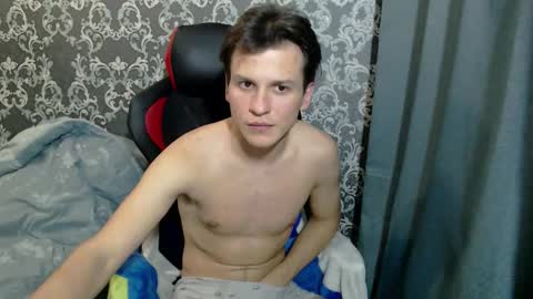 Snapshot of ameson1337 chatting on 12/02/25, 07:31 Jesse online show from 12/02/25, 07:31