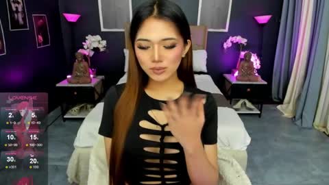 Claire online show from 06/06/26, 11:48