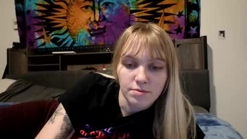Snapshot of amethystmoon18 chatting on 03/05/26, 06:48 amethystmoon18 online show from 03/05/26, 06:48