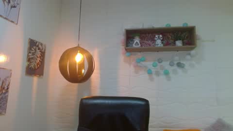 amethystshadow online show from 04/19/26, 06:10