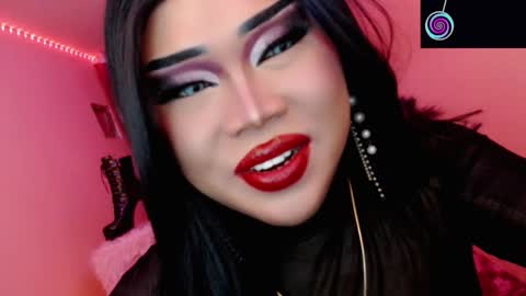 Queen Mireska online show from 11/14/25, 04:28