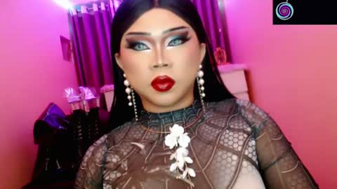 Snapshot of amiadoll chatting on 07/06/26, 04:53 Queen Mireska online show from 07/06/26, 04:53
