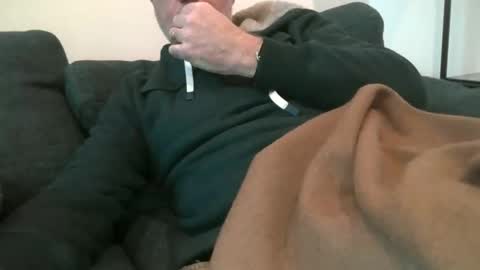 Snapshot of amicabledad chatting on 12/20/25, 07:32 amicabledad online show from 12/20/25, 07:32