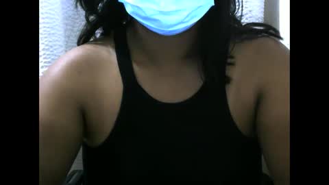 Snapshot of amichouu chatting on 12/01/25, 07:30 amichouu online show from 12/01/25, 07:30