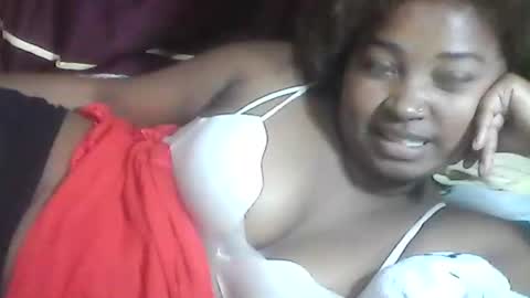 amielle_01 online show from 05/01/26, 10:36