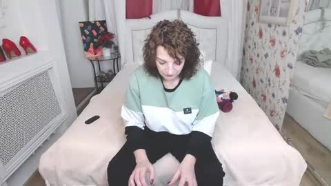 Ami online show from 11/09/25, 01:20