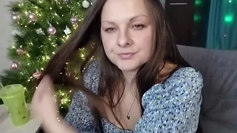 Mila online show from 12/22/24, 11:44