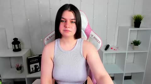 amilia_may online show from 05/22/26, 09:26