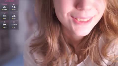 Snapshot of amillygil chatting on 11/25/25, 04:40 Emily online show from 11/25/25, 04:40