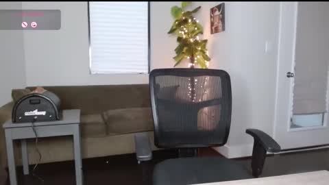 amilust online show from 12/12/24, 11:25