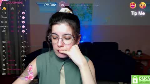 Snapshot of aminabeatris chatting on 01/23/25, 04:37 Amina online show from 01/23/25, 04:37