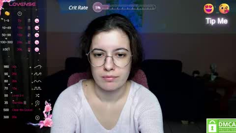 Snapshot of aminabeatris chatting on 02/13/25, 10:12 Amina online show from 02/13/25, 10:12