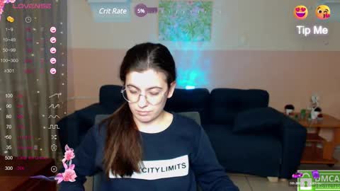 Snapshot of aminabeatris chatting on 02/21/25, 03:32 Amina online show from 02/21/25, 03:32