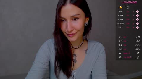 Camilla online show from 11/06/25, 11:48