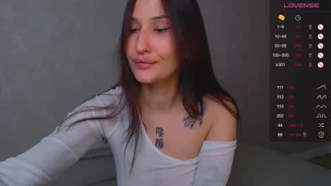 Camilla online show from 11/19/25, 12:10