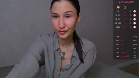 Camilla online show from 11/26/25, 12:44