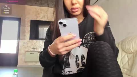 Snapshot of amirarossee chatting on 02/23/25, 08:39 Amirarossee online show from 02/23/25, 08:39