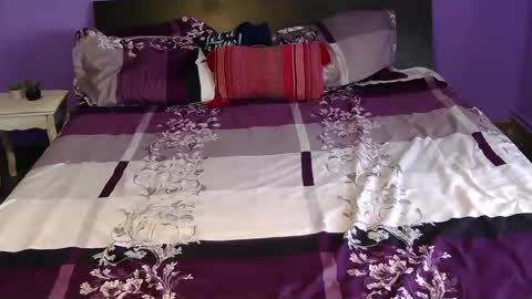 Snapshot of amirasuna chatting on 02/24/25, 11:21 AmiraSuna online show from 02/24/25, 11:21