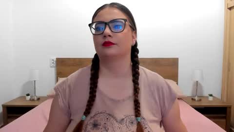 Amira Vyxen online show from 10/08/25, 09:01
