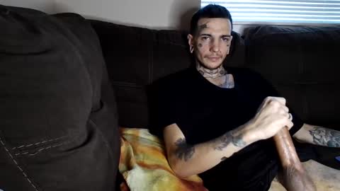 Snapshot of amiri_sweater chatting on 03/06/25, 02:40 amiri_sweater online show from 03/06/25, 02:40