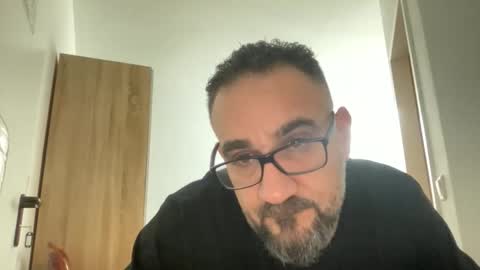 Snapshot of amirsds3298129 chatting on 02/10/26, 07:07 amirsds3298129 online show from 02/10/26, 07:07