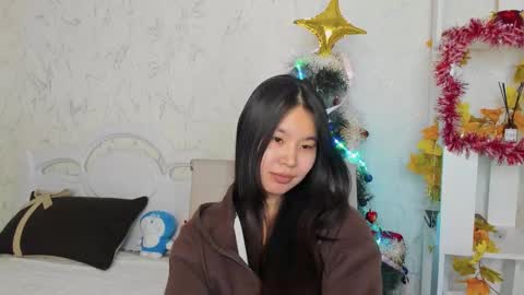 Snapshot of amiya_cute chatting on 12/20/25, 12:56 Ami online show from 12/20/25, 12:56