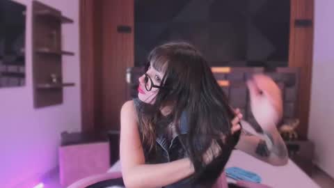 Snapshot of ammie_rouge chatting on 09/23/25, 02:09 Ammie rouge online show from 09/23/25, 02:09