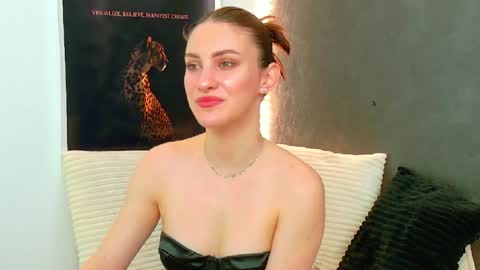 Amira online show from 05/16/26, 03:25