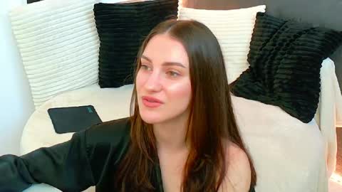 Amira online show from 05/26/26, 04:30