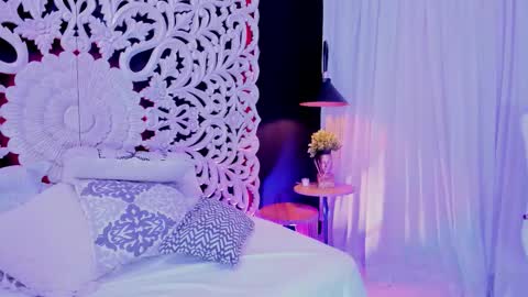 Snapshot of ammy_nova chatting on 11/13/25, 10:41 Ammy Nova online show from 11/13/25, 10:41